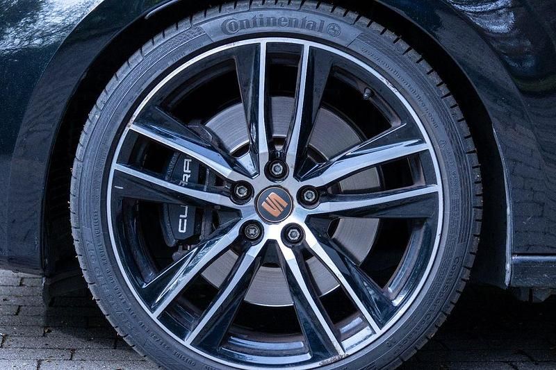 Second-hand Seat Leon CUPRA 290 CP (213 kW) 2020 Negru Berlinǎ