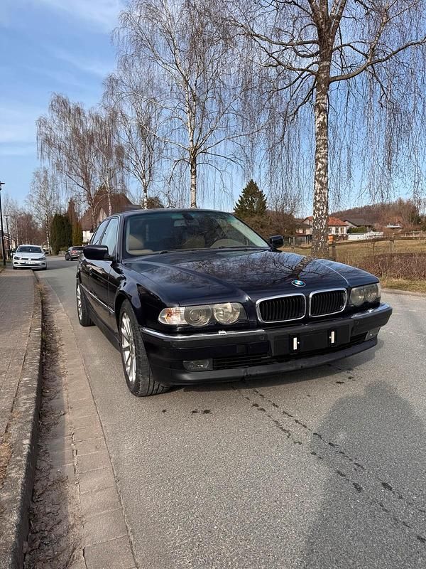Gebraucht BMW 730 184 PS (135 kW) 2000 Blau Limousine