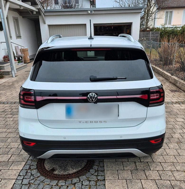 Gebraucht VW T-Cross 110 PS (80 kW) 2022 Weiß SUV