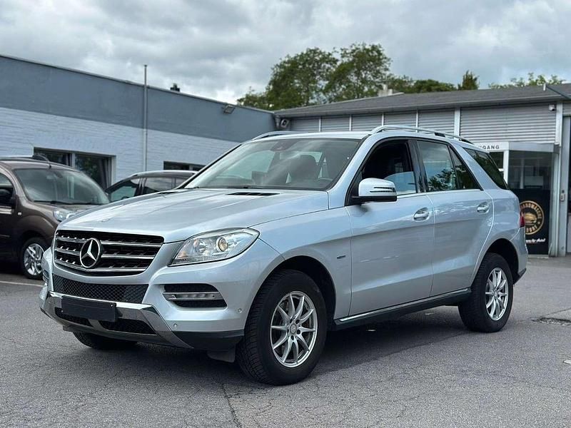Silber Gebraucht 2012 Mercedes ML350 SUV | 16.990 € (Superpreis) - Bild 1/2