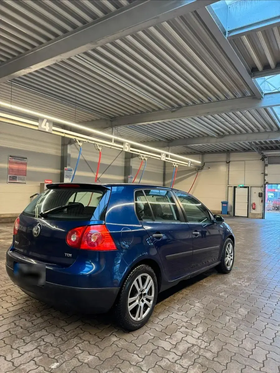 Gebraucht VW Golf IV 105 PS (77 kW) 2005 Blau Limousine
