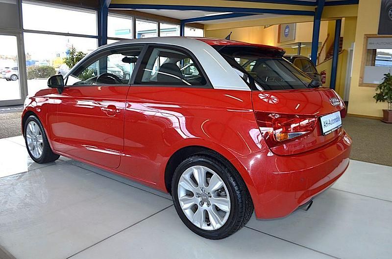 Gebraucht Audi A1 Ambition 86 PS (63 kW) 2010 Rot Kleinwagen
