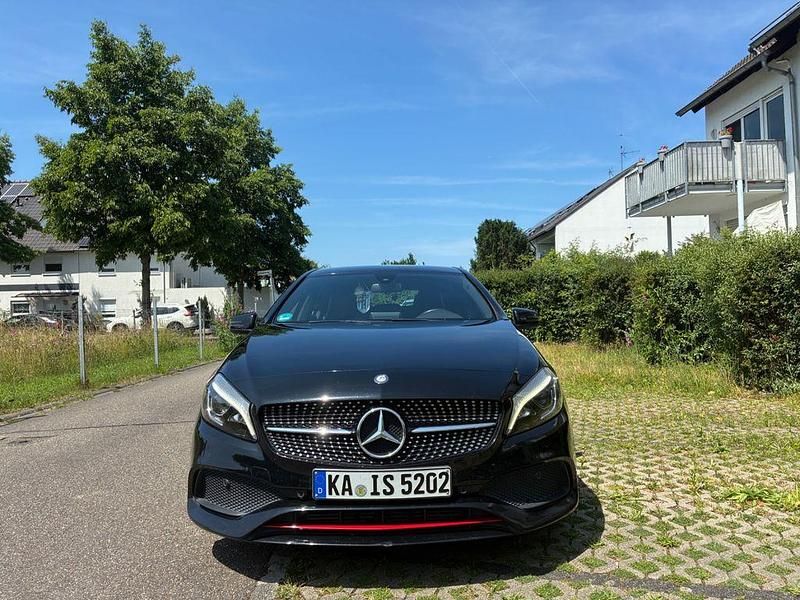 Gebraucht Mercedes A250 218 PS (160 kW) 2016 Schwarz Limousine