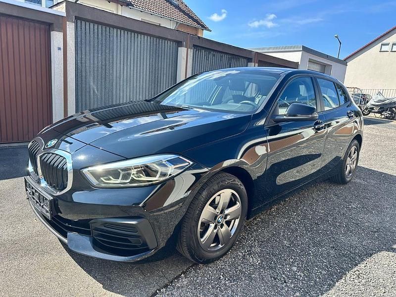 Gebraucht BMW 118 Performance 150 PS (110 kW) 2022 Schwarz Kleinwagen