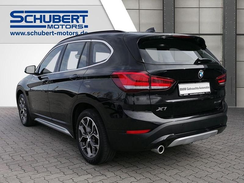 Gebraucht BMW X1 xLine 140 PS (102 kW) 2019 Saphirschwarz metallic SUV