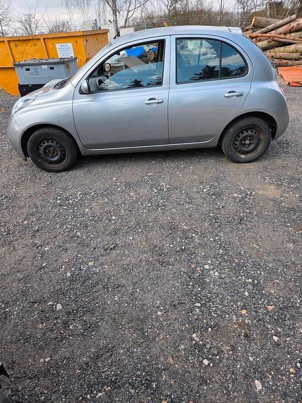 Gebraucht Nissan Micra 80 PS (58 kW) 2004 Silber Kleinwagen