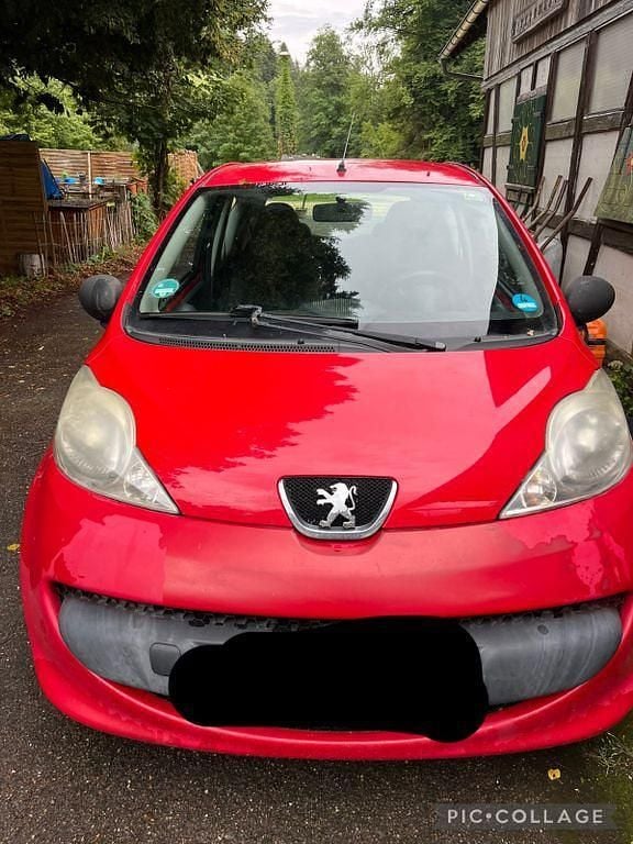 Rot Gebraucht 2006 Peugeot 107 Kleinwagen | 550 € (Superpreis) - Bild 1/4