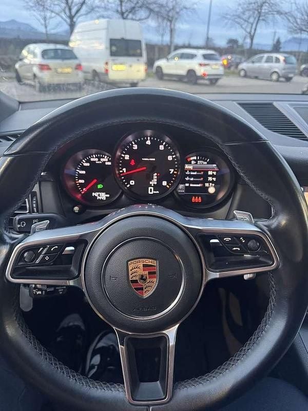 Gebraucht Porsche Macan 245 PS (180 kW) 2018 SUV