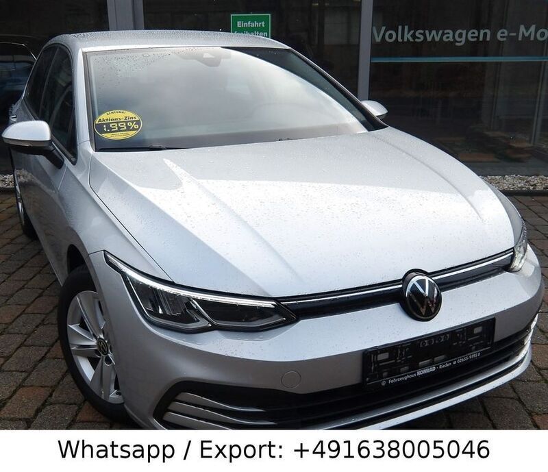 Silber Gebraucht 2024 VW Golf VIII Life Limousine | 18.950 € (Superpreis) - Bild 1/4