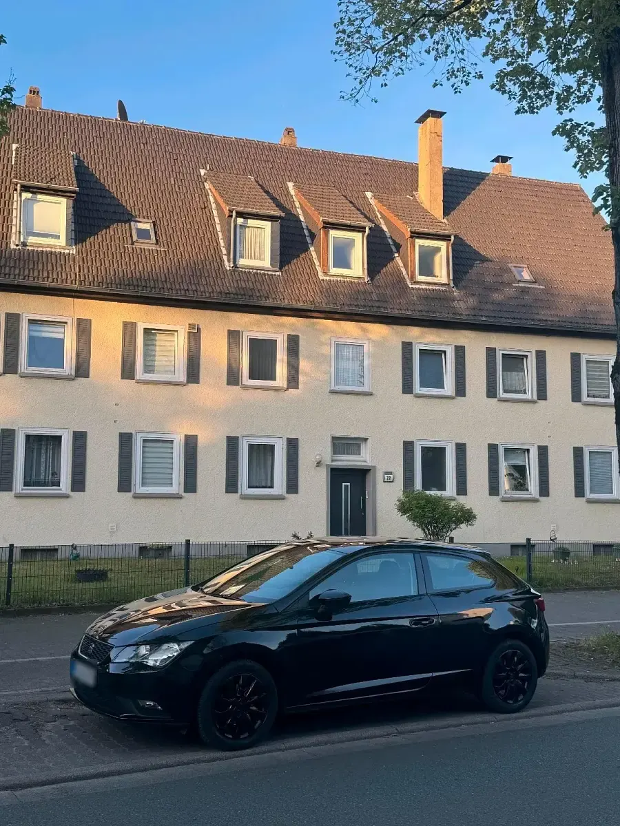 Usata Seat Leon 115 CV (84 kW) 2016 Nero Utilitaria