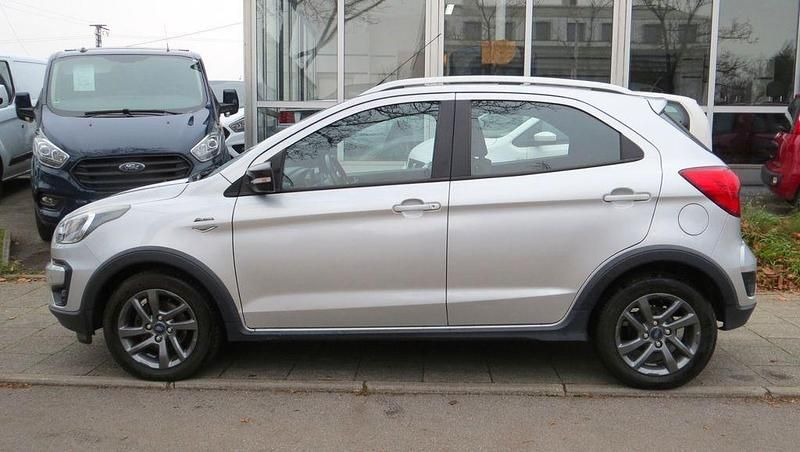 Gebraucht Ford Ka Plus Active 86 PS (63 kW) 2019 Silber Kleinwagen