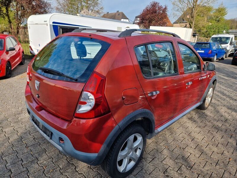 Gebraucht Dacia Sandero Stepway 87 PS (63 kW) 2010 Rot Kleinwagen