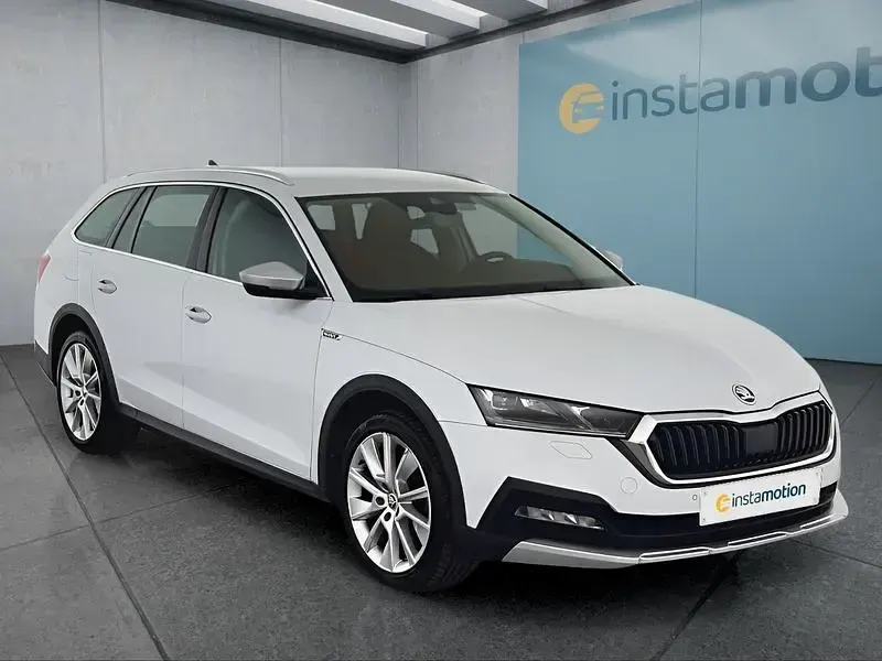 Gebraucht Skoda Octavia Scout Scout 4x4 200 PS (147 kW) 2022 Weiß Kombi