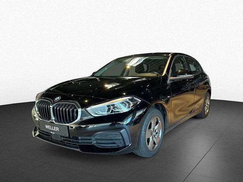 Gebraucht BMW 118 Advantage 136 PS (100 kW) 2022 Schwarz (schwarz) Kleinwagen