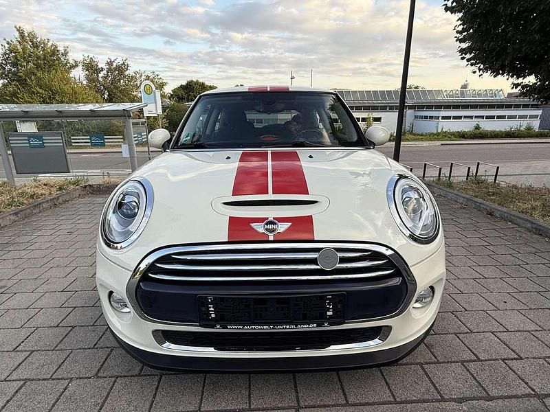 Pepper white Gebraucht 2016 Mini Cooper Chili Kleinwagen | 13.590 € (Fairer Preis) - Bild 1/4