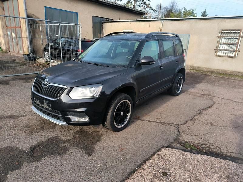 Gebraucht Skoda Yeti 140 PS (102 kW) 2015 Schwarz SUV