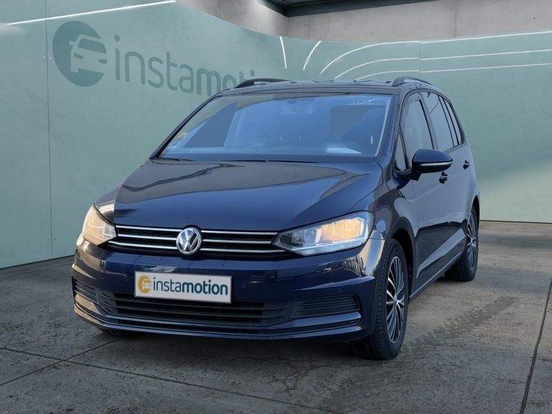 Blau Gebraucht 2018 VW Touran Comfortline Van / Kleinbus | 20.250 € (Fairer Preis) - Bild 1/3