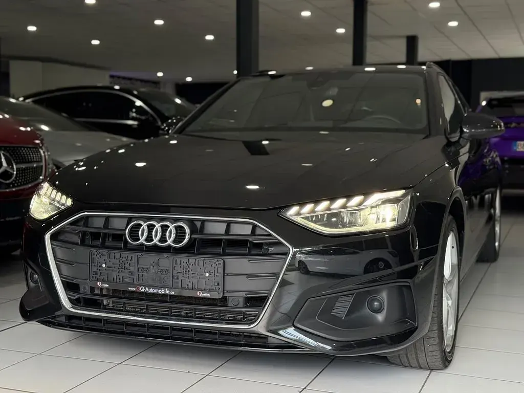 Gebraucht Audi A4 Sport 204 PS (150 kW) 2023 Schwarz Kombi