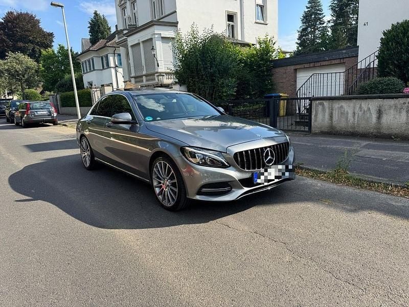 Grau Gebraucht 2015 Mercedes C220 Avantgarde Limousine | 21.000 € (Fairer Preis) - Bild 1/4