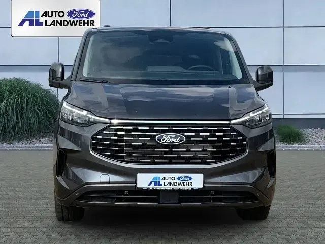 Gebraucht Ford Tourneo Custom Titanium X 170 PS (125 kW) 2026 Grau Van