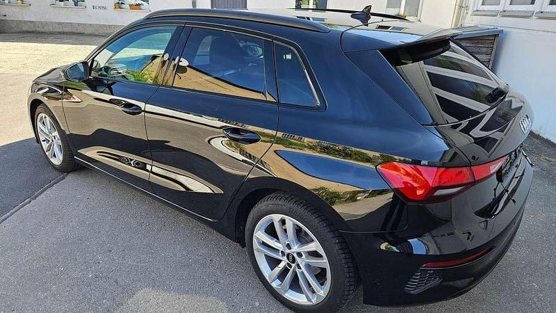 Gebraucht Audi A3 Advanced Plus 110 PS (80 kW) 2023 Mythosschwarz metallic Limousine