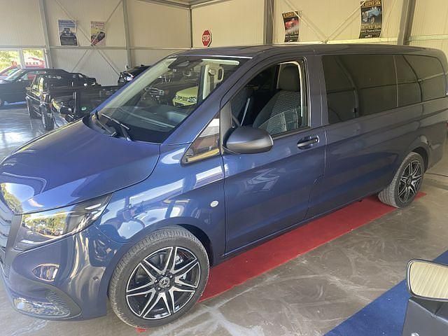 Gebraucht Mercedes Vito 190 PS (139 kW) 2025 Blau Van