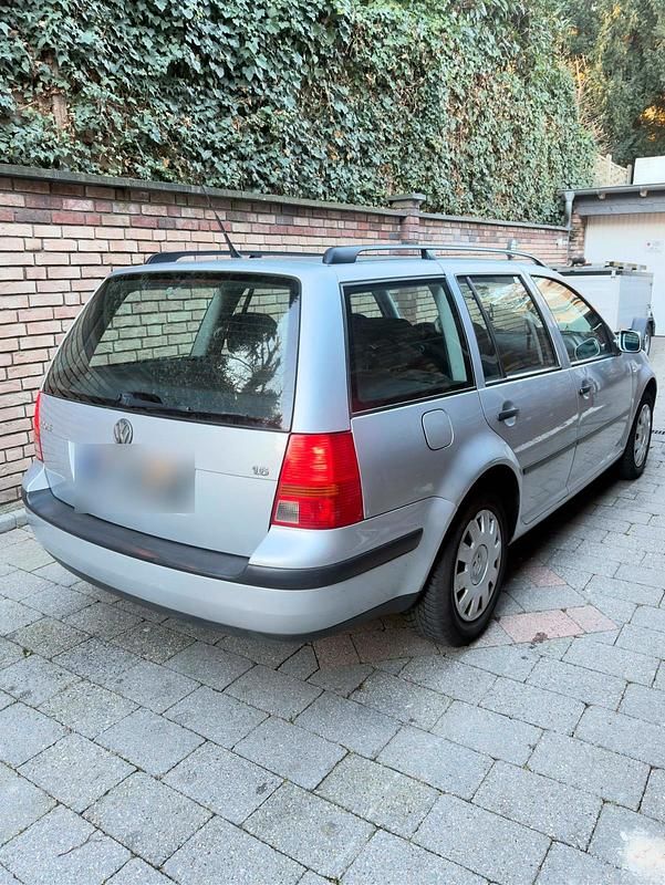 Gebraucht VW Golf IV 101 PS (74 kW) 2001 Grau Kombi