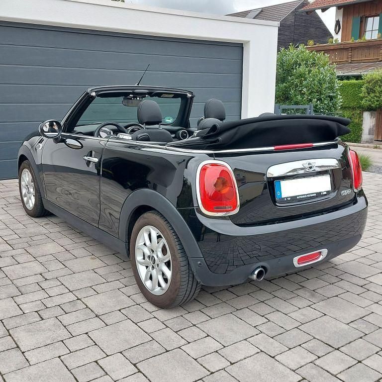 Second-hand Mini Cooper 136 CP (100 kW) 2017 Negru Hatchback