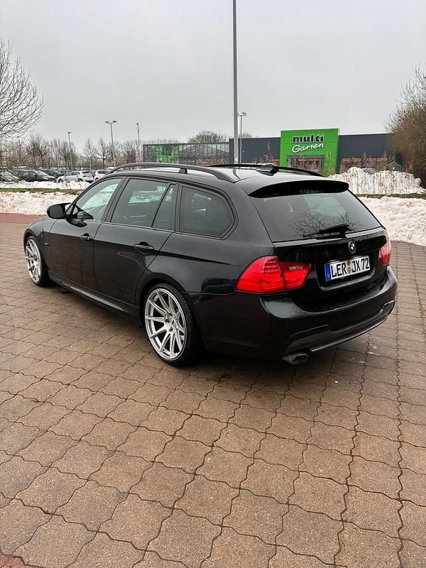 Gebraucht BMW 320 M Sport 177 PS (130 kW) 2010 Schwarz Kombi