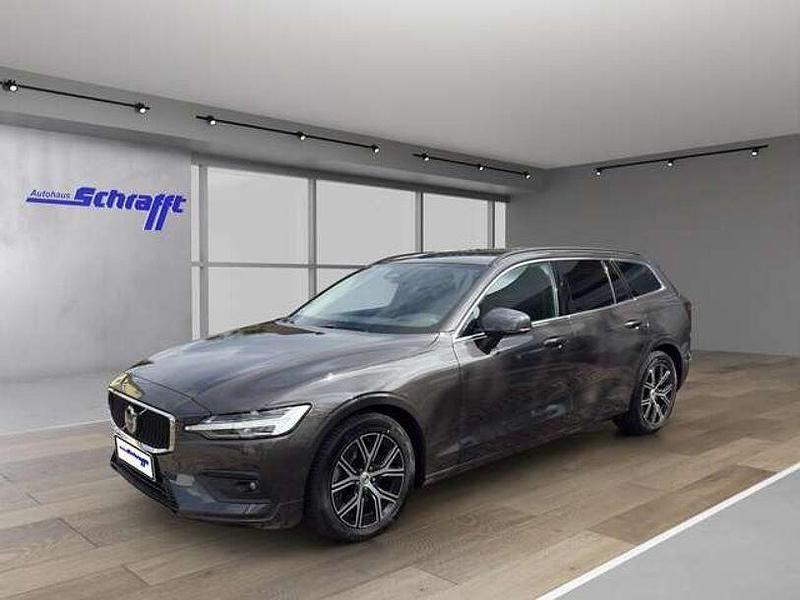 Gebraucht Volvo V60 Core 197 PS (144 kW) 2024 Platinum grey / metallic Kombi