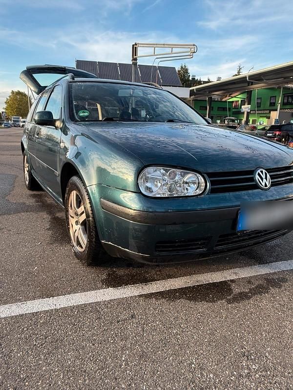 Grün Gebraucht 2002 VW Golf IV Kombi | 600 € (Superpreis) - Bild 1/4