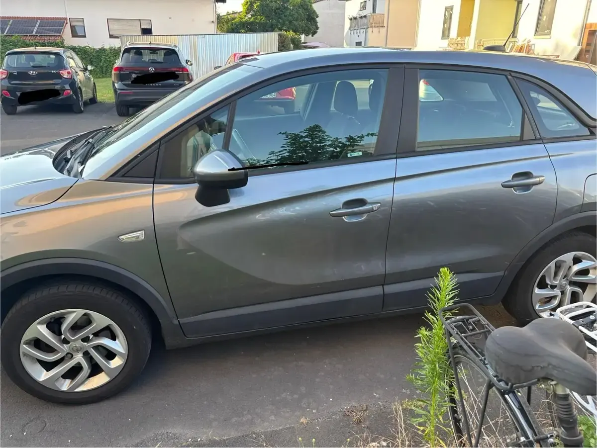 Gebraucht Opel Crossland X Edition 110 PS (80 kW) 2017 Grau SUV