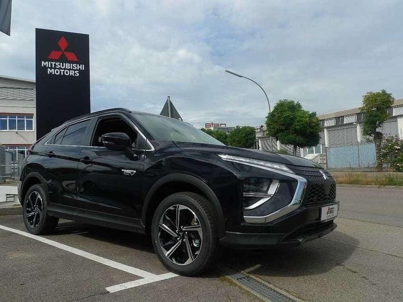 Pantherschwarz Gebraucht 2023 Mitsubishi Eclipse Cross Basis SUV | 26.490 € (Fairer Preis) - Bild 1/4