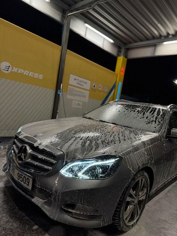 Grau Gebraucht 2014 Mercedes E250 Limousine | 11.000 € (Fairer Preis) - Bild 1/4