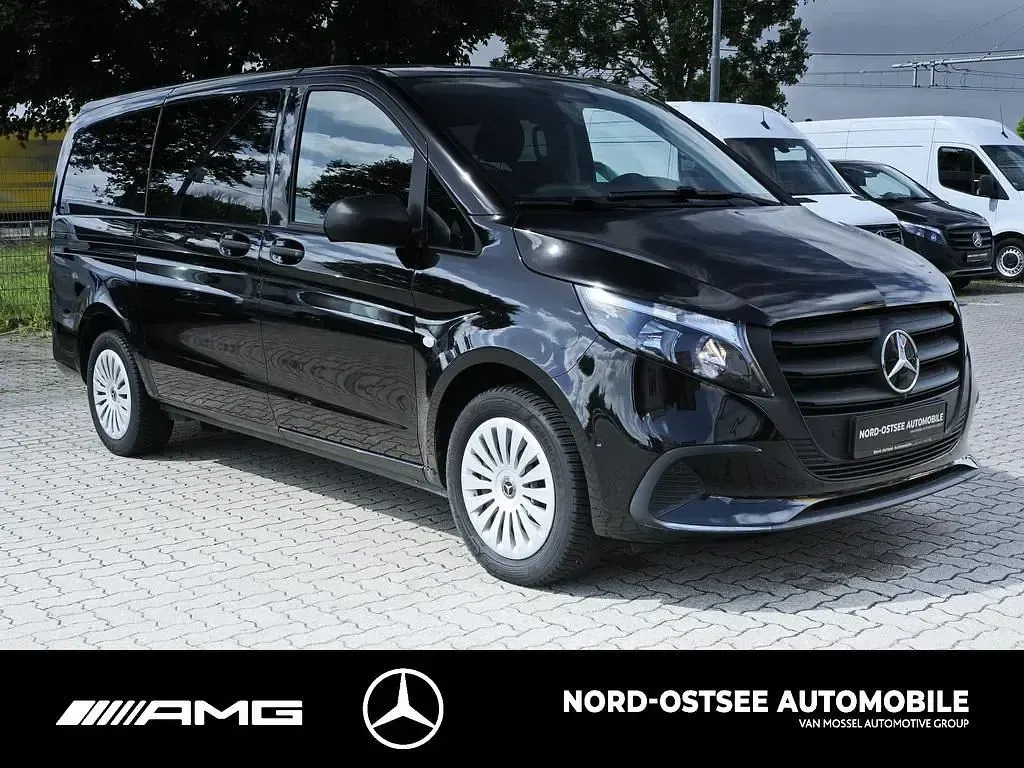 Gebraucht Mercedes Vito 163 PS (119 kW) 2025 Schwarz Van