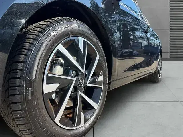 Gebraucht Opel Corsa 75 PS (55 kW) 2024 Schwarz Kleinwagen