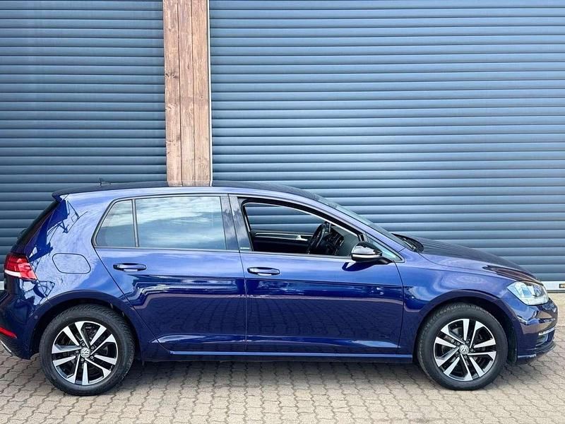 Blau Gebraucht 2019 VW Golf VII Limousine | 10.700 € (Superpreis) - Bild 1/4