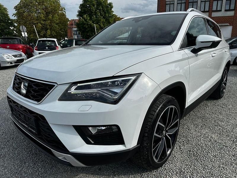 Weiß Gebraucht 2017 Seat Ateca 4Drive SUV | 17.999 € (Fairer Preis) - Bild 1/4
