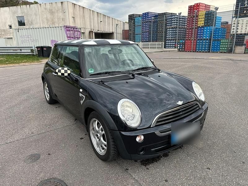 Usata Mini Cooper Seven 90 CV (66 kW) 2006 Nero Utilitaria