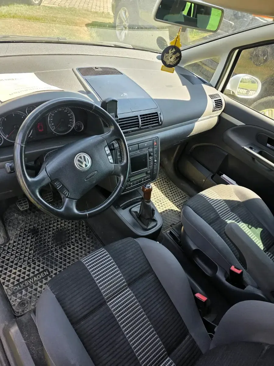 Gebraucht VW Sharan 140 PS (102 kW) 2009 Silber Van / Kleinbus
