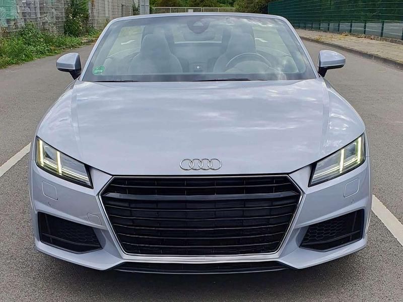 Gebraucht Audi TT Roadster Design 179 PS (131 kW) 2017 Silber Cabrio