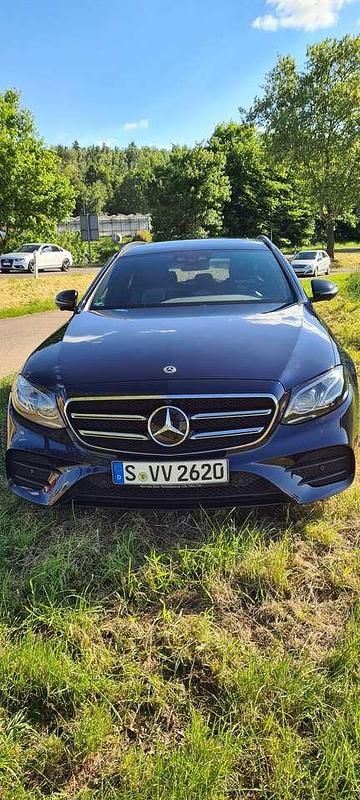 Blau Gebraucht 2019 Mercedes E450 AMG line Kombi | 40.000 € (Fairer Preis) - Bild 1/4