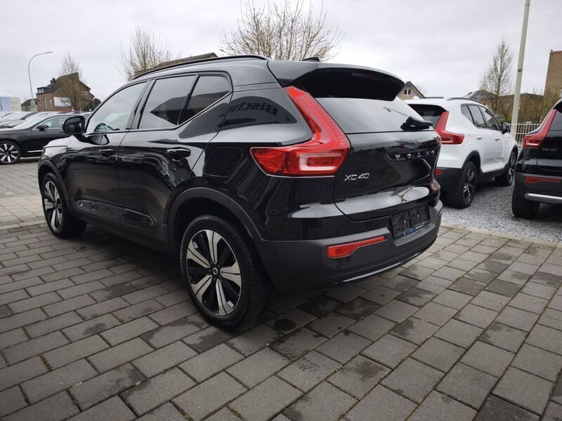 Gebraucht Volvo XC40 Plus 169 kW (231 PS) 2023 Schwarz SUV