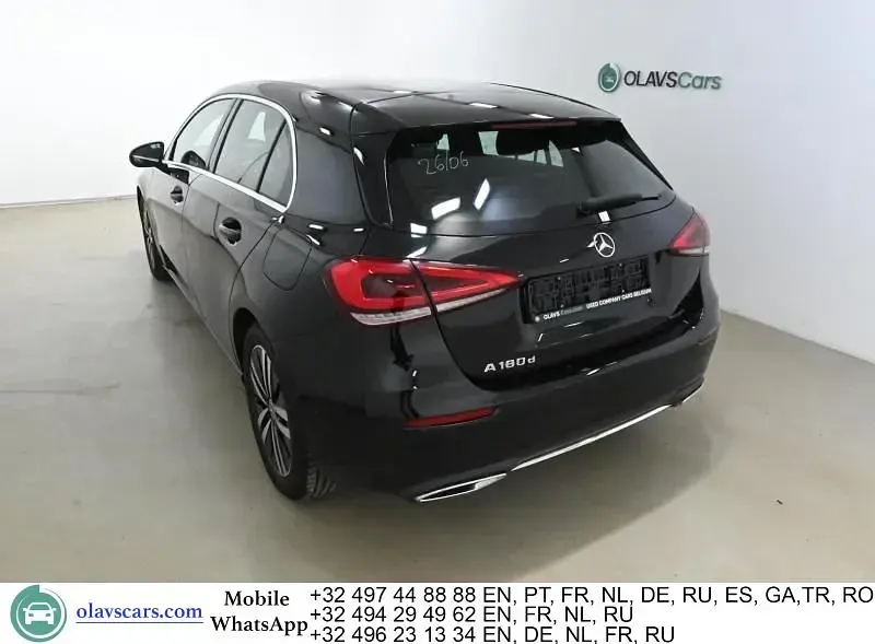 Gebraucht Mercedes A180 Progressive 116 PS (85 kW) 2021 Schwarz Limousine