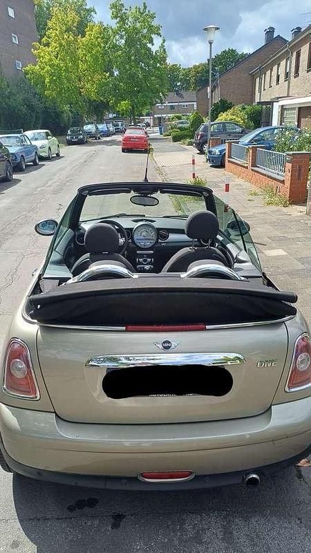 Silber Gebraucht 2010 Mini One Cabriolet Cabrio | 6.990 € (Fairer Preis) - Bild 1/4