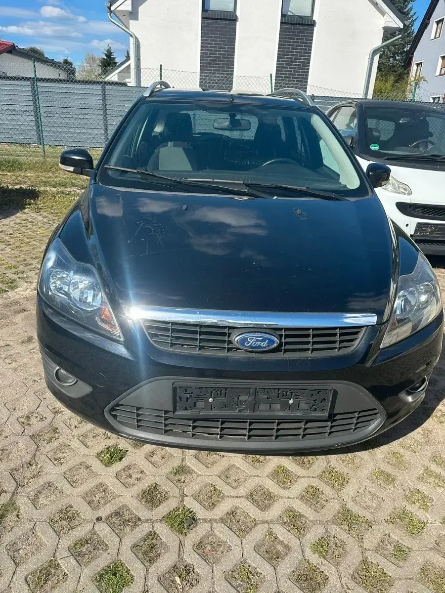 Usata Ford Focus 109 CV (80 kW) 2010 Nero Station wagon