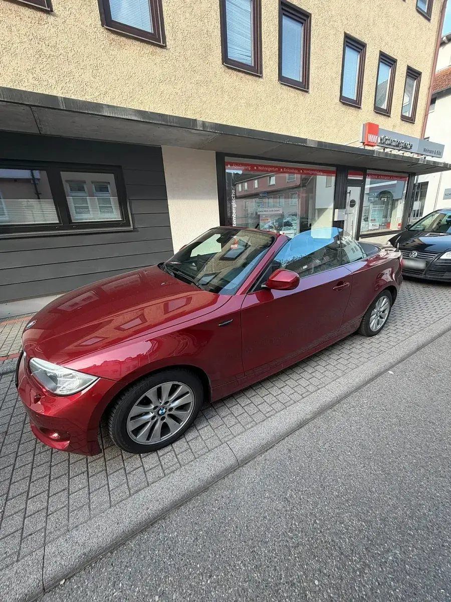 Gebraucht BMW 118 Cabriolet 143 PS (105 kW) 2013 Rot Cabrio