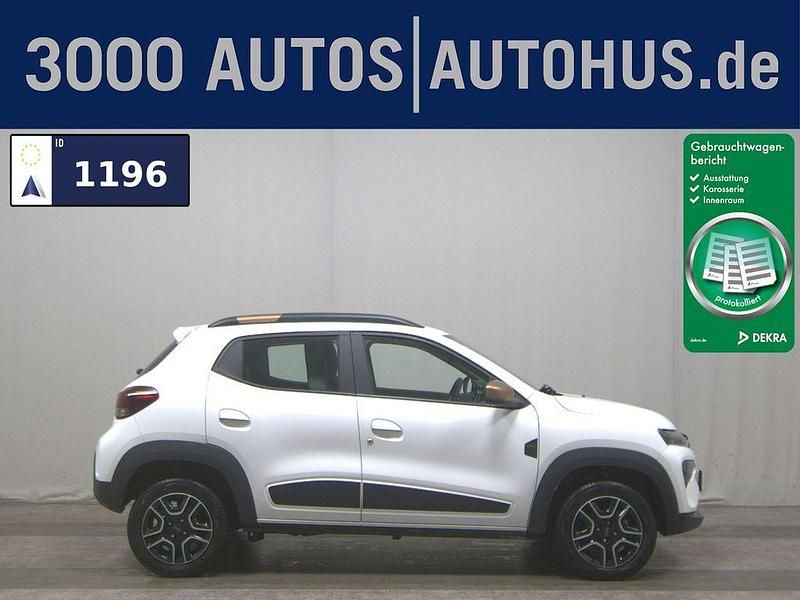 Kaolinweiss (metallic) Gebraucht 2023 Dacia Spring Kleinwagen | 10.680 € (Superpreis) - Bild 1/4