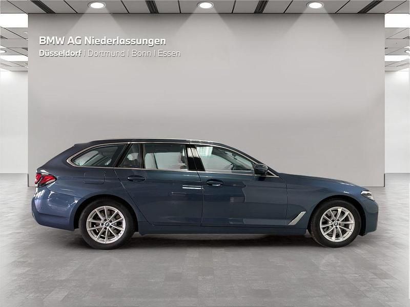Second-hand BMW 520 190 CP (139 kW) 2023 Albastru Break