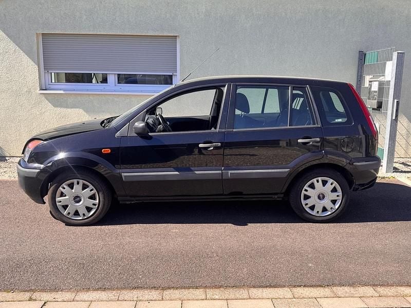 Gebraucht Ford Fusion 80 PS (58 kW) 2007 Schwarz Kleinwagen
